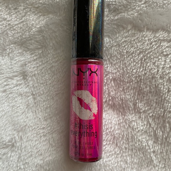 NYX This is Everything Lip Gloss SHEER BERRY NEW - Picture 3 of 10